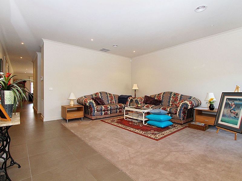 1 Lang Lang Way, Mernda VIC 3754