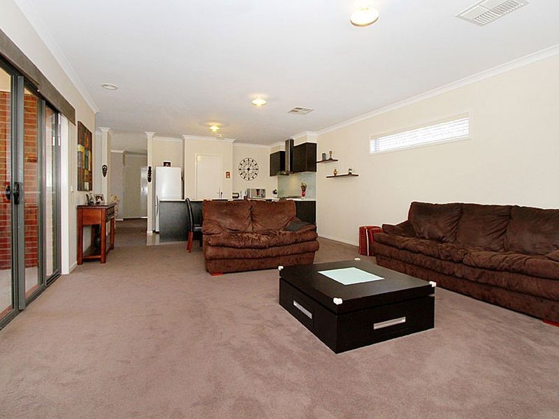 10 Vichy Avenue, Doreen VIC 3754