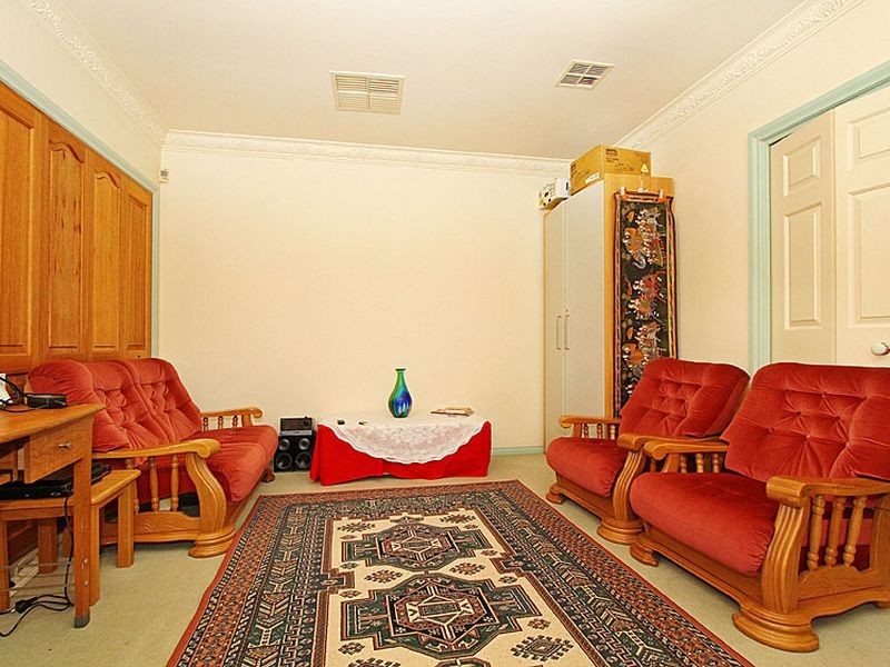 4 Waite Court, Mill Park VIC 3082