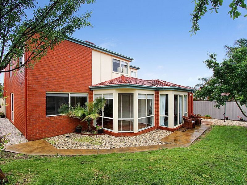 16 Bluestone Court, South Morang VIC 3752