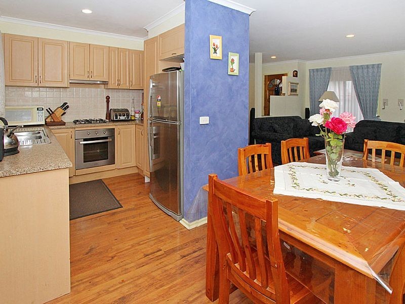 42 Appletree Drive, Mill Park VIC 3082