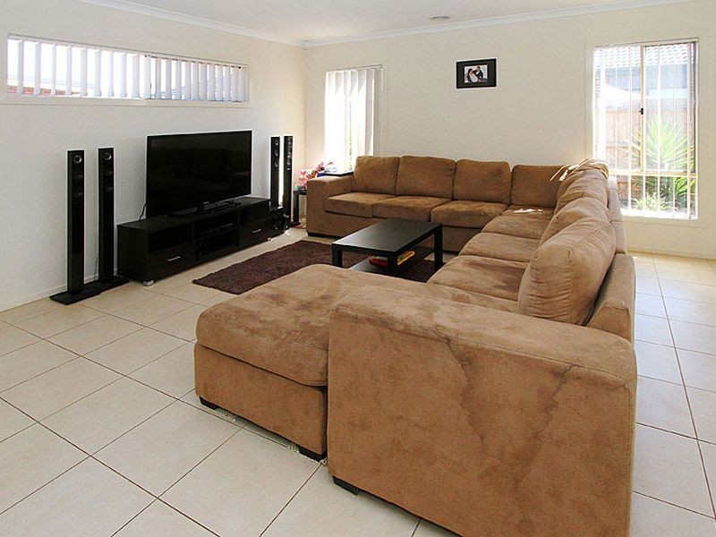 19 Embankment Road, Doreen VIC 3754