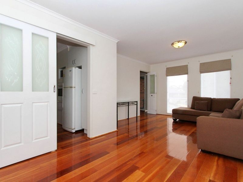 12 Kenthurst Court, Mill Park VIC 3082