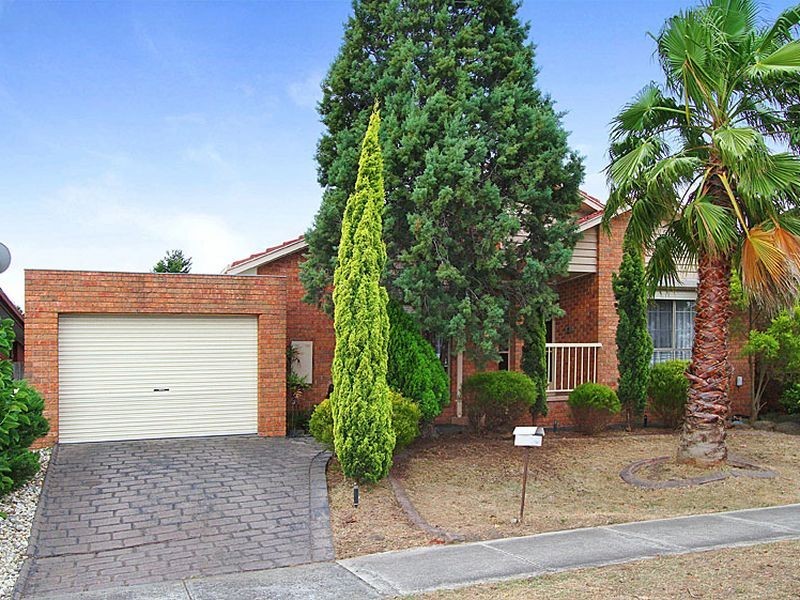 100 Centenary Drive, Mill Park VIC 3082