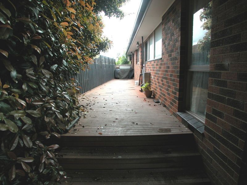 19 Madigan Crescent, Mill Park VIC 3082