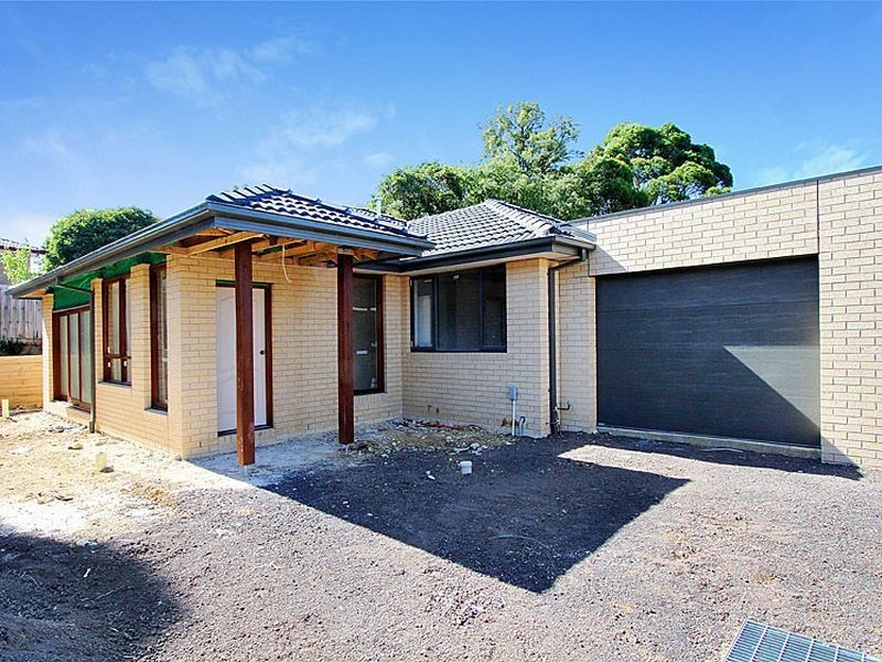 2/30 Delta Road, Greensborough VIC 3088