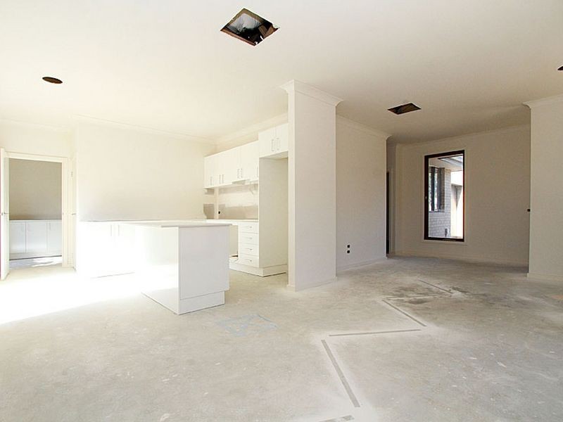 2/30 Delta Road, Greensborough VIC 3088