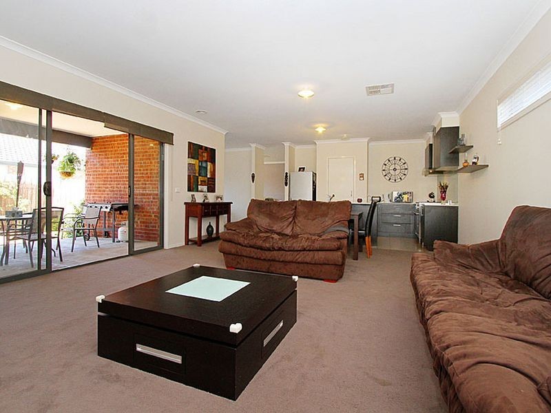 10 Vichy Avenue, Doreen VIC 3754