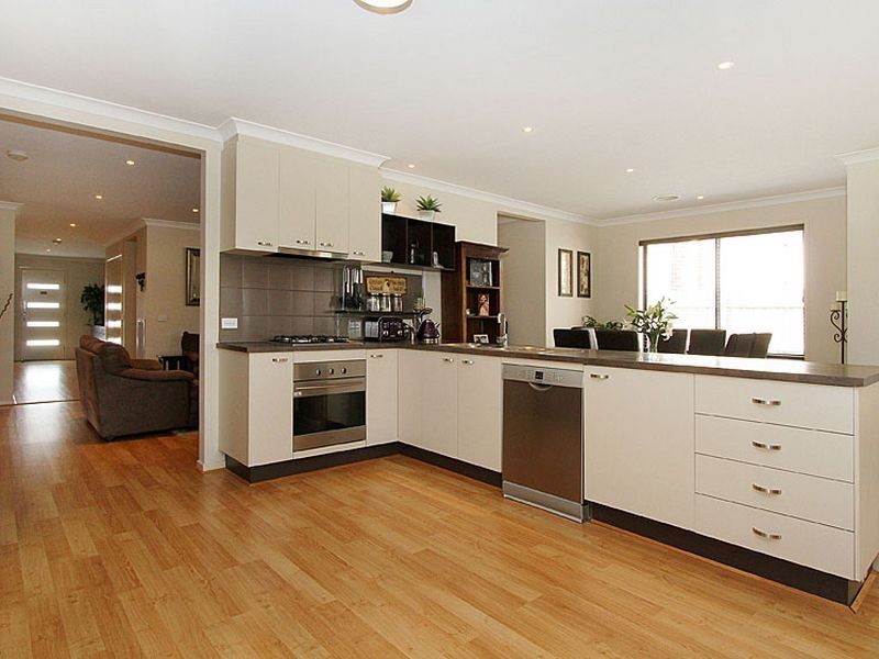 12 Kerford Court, South Morang VIC 3752