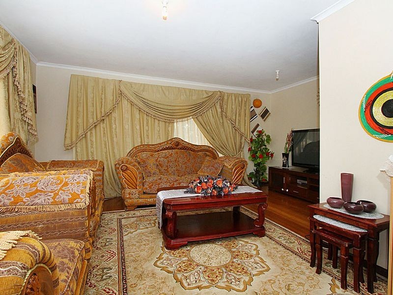 17 McFarlane Crescent, Epping VIC 3076