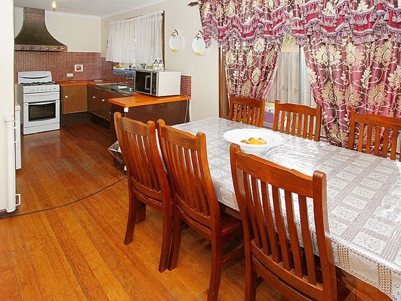 17 McFarlane Crescent, Epping VIC 3076