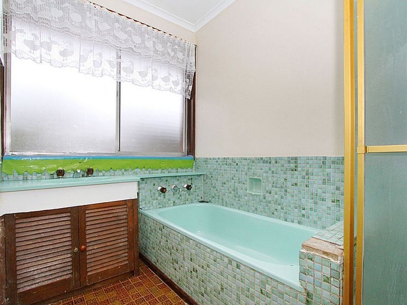 17 McFarlane Crescent, Epping VIC 3076