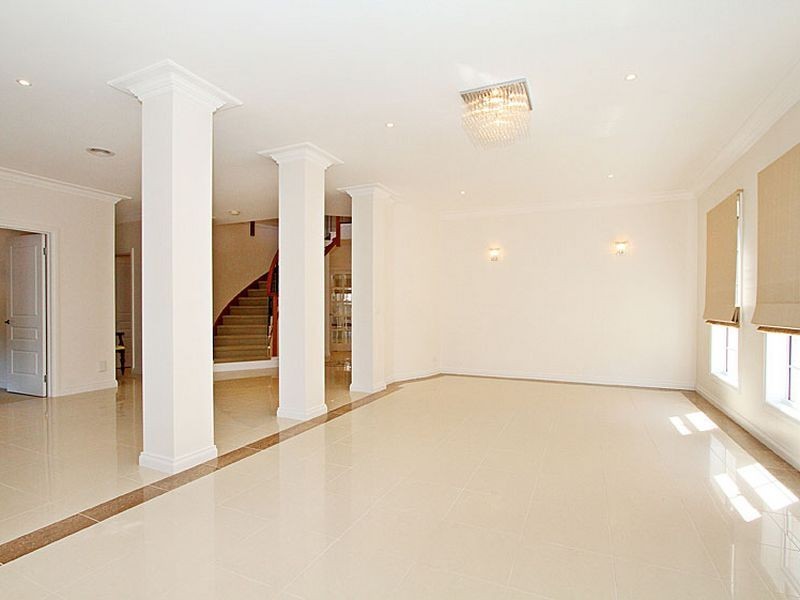 22 Lewins Rail Avenue, South Morang VIC 3752