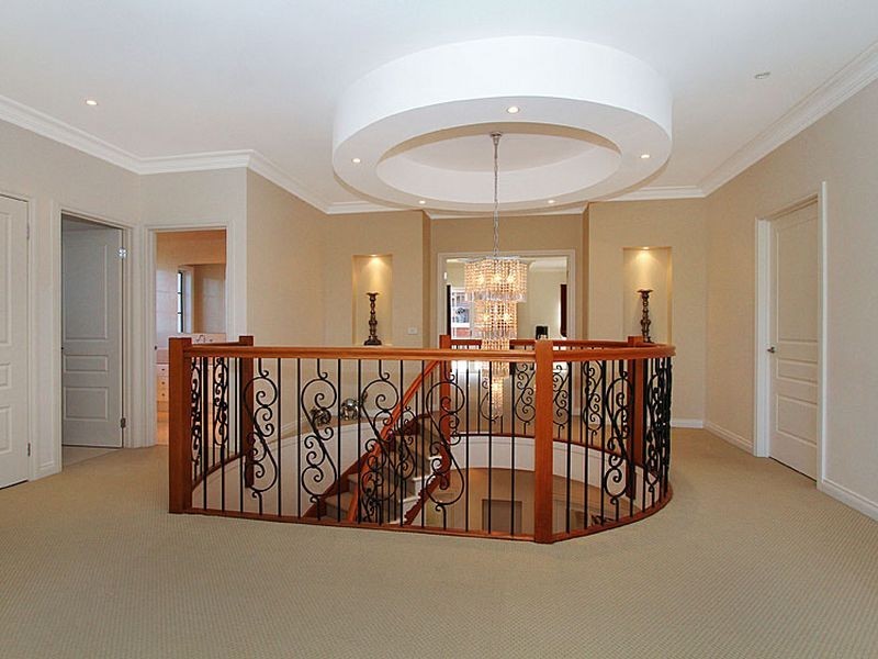 22 Lewins Rail Avenue, South Morang VIC 3752