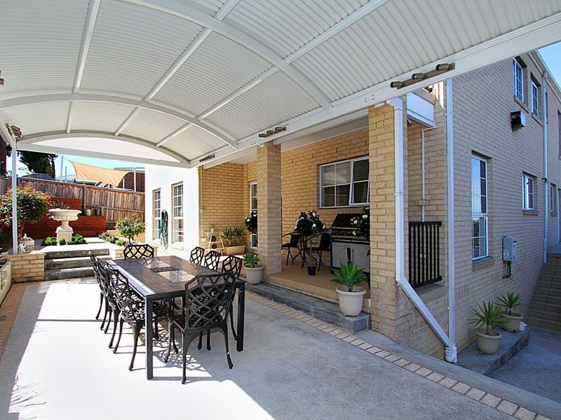 22 Lewins Rail Avenue, South Morang VIC 3752