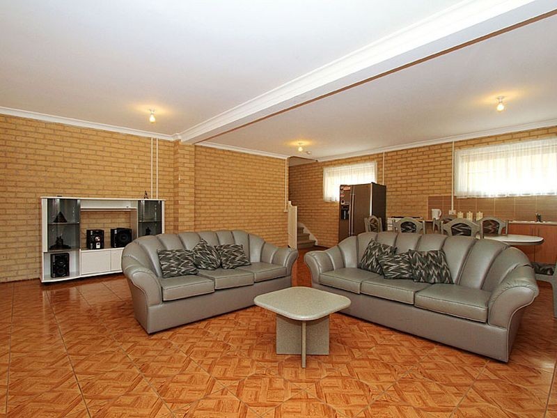 22 Lewins Rail Avenue, South Morang VIC 3752