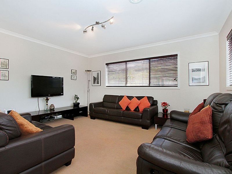 8 Viewpoint Avenue, Mernda VIC 3754