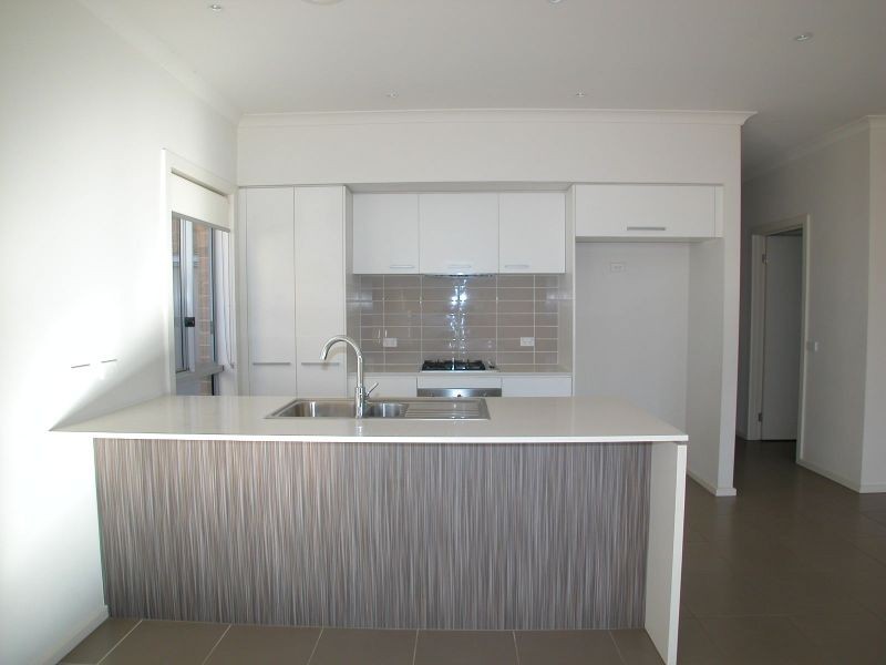 13 Amphion Street, Epping VIC 3076