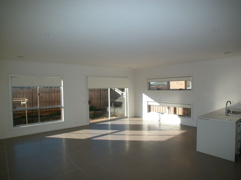 13 Amphion Street, Epping VIC 3076