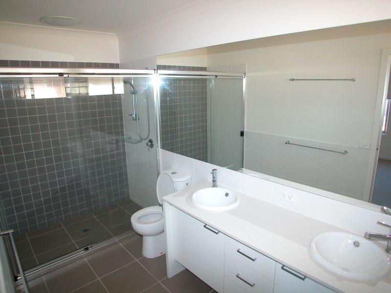 13 Amphion Street, Epping VIC 3076