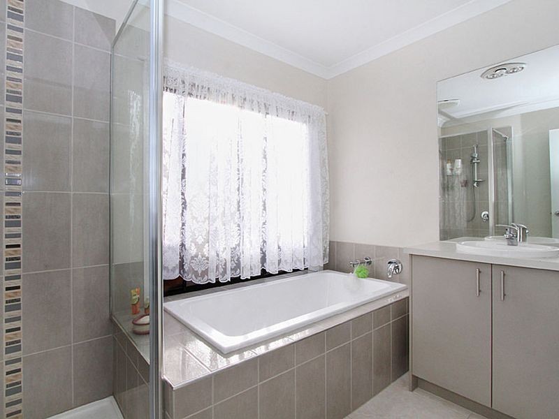 19 Vichy Avenue, Doreen VIC 3754