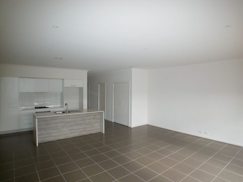 17 Amphion Street, Epping VIC 3076