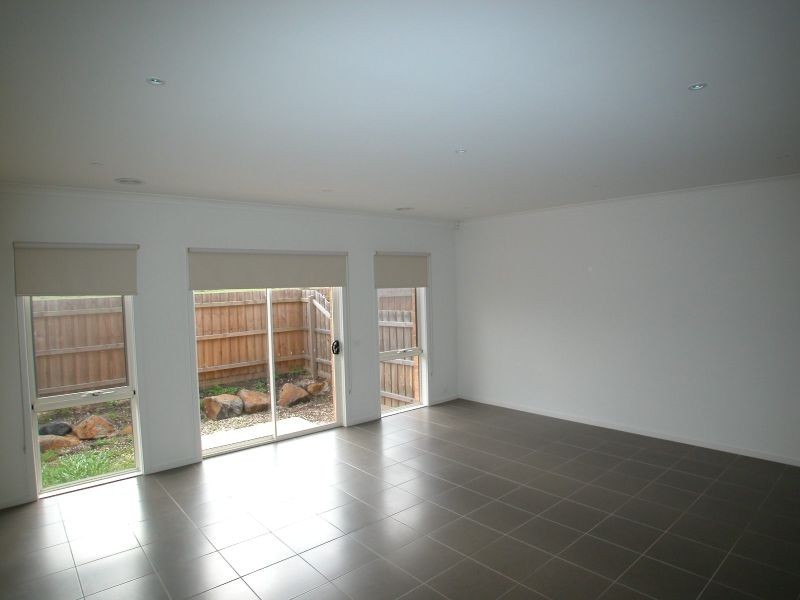 17 Amphion Street, Epping VIC 3076