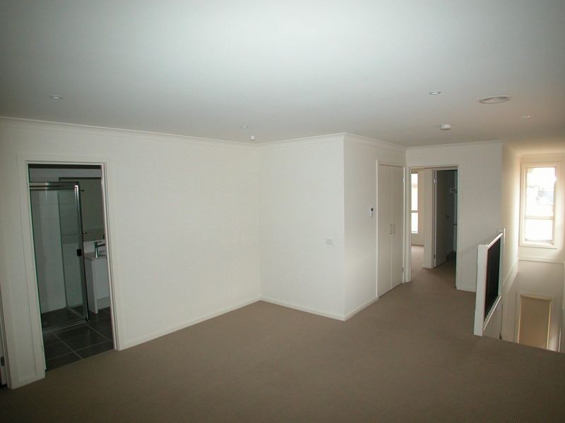 17 Amphion Street, Epping VIC 3076