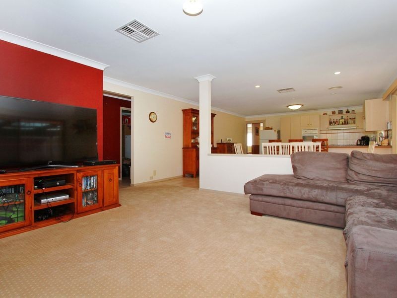 4 Possum Place, South Morang VIC 3752