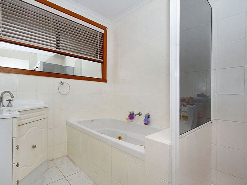 1 Fraser Close, Mill Park VIC 3082