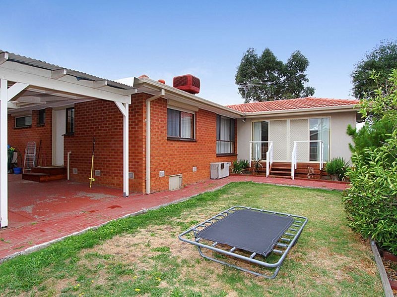 1 Fraser Close, Mill Park VIC 3082