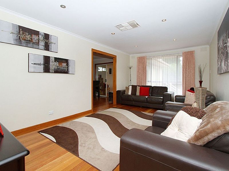 1 Fraser Close, Mill Park VIC 3082