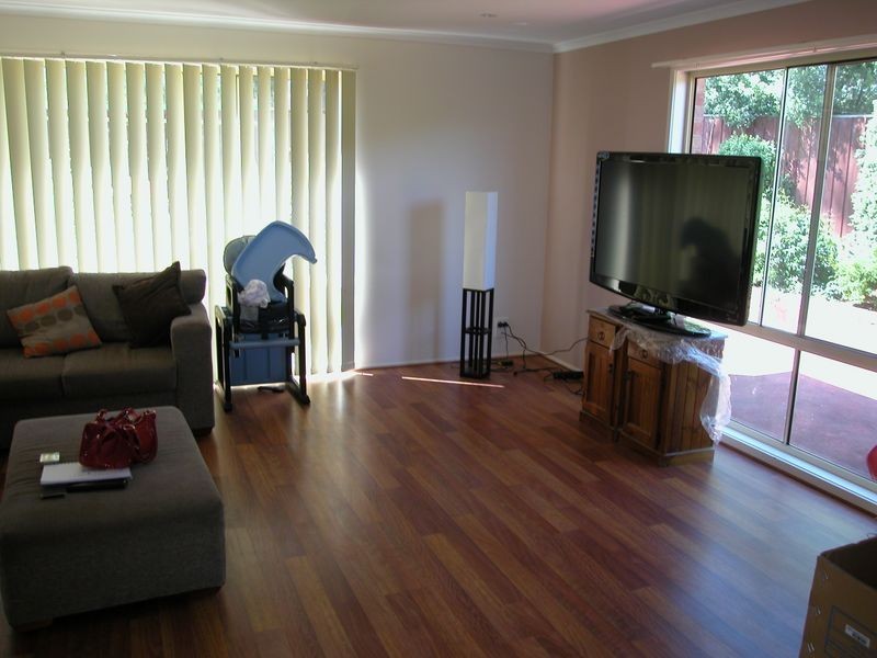 27 Featherpark Terrace, South Morang VIC 3752
