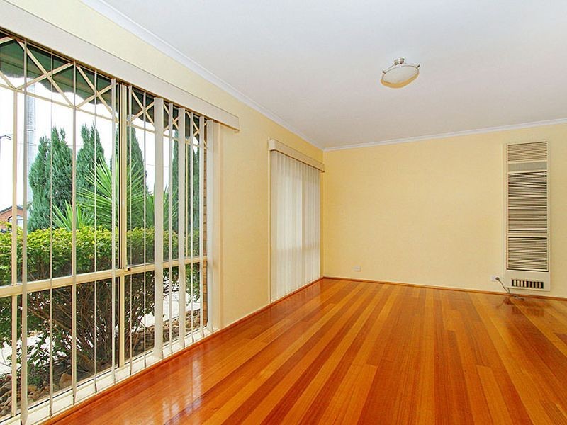 13 Marsden Court, Mill Park VIC 3082