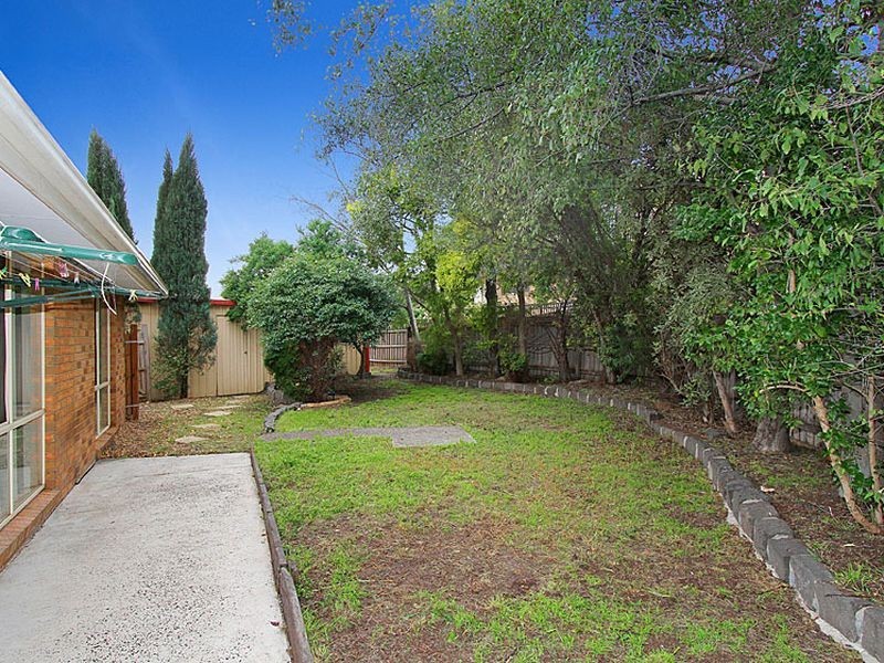 13 Marsden Court, Mill Park VIC 3082