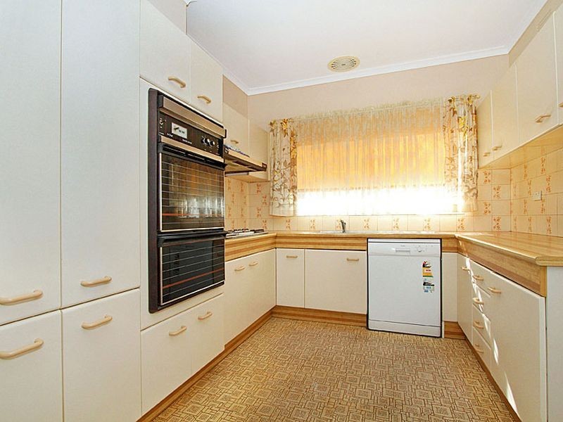 8 Lanigan street, Fawkner VIC 3060