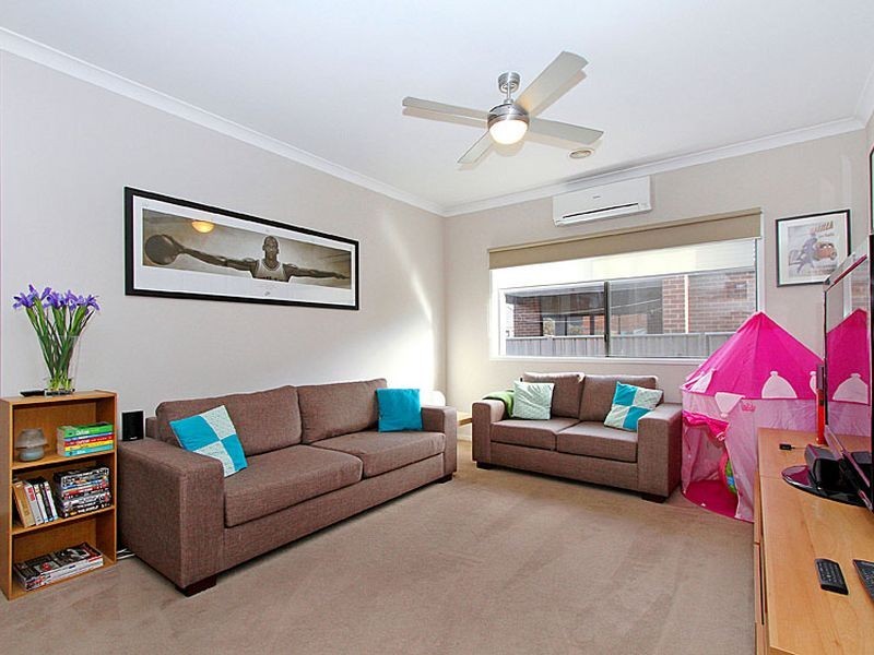 49 Panton Gap Drive, South Morang VIC 3752