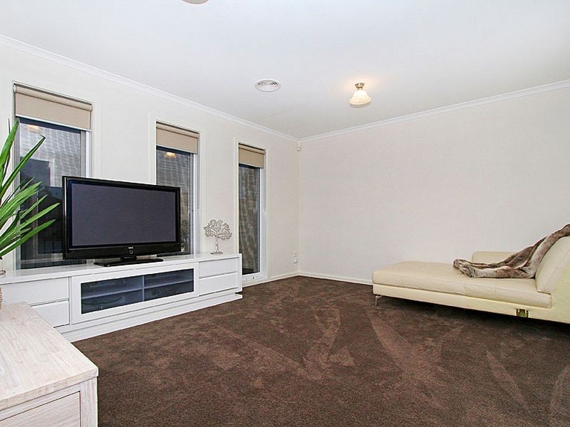 64 Hayston Boulevard, Epping VIC 3076