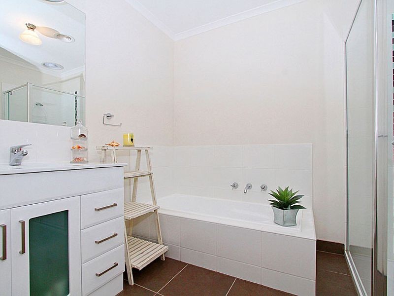 64 Hayston Boulevard, Epping VIC 3076