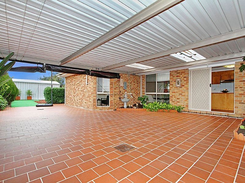2 Tenterden Place, Mill Park VIC 3082