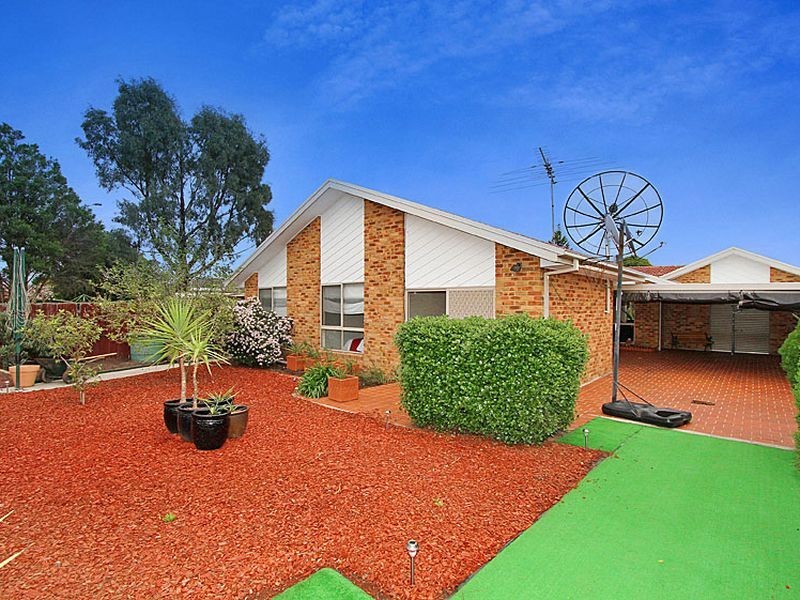 2 Tenterden Place, Mill Park VIC 3082