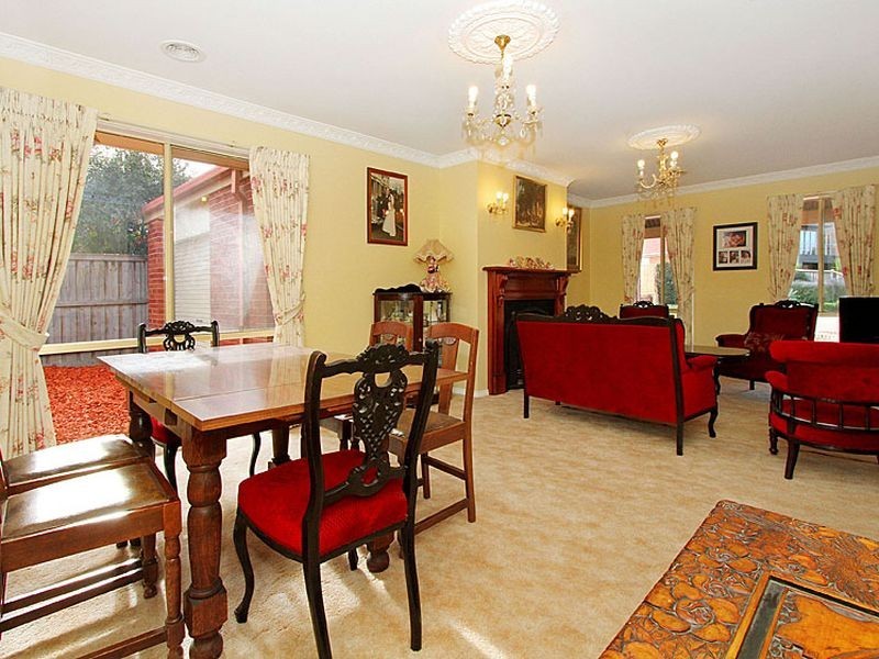 98 Bramble Crescent, Bundoora VIC 3083
