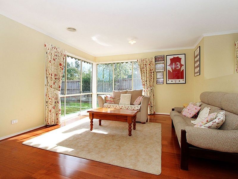 98 Bramble Crescent, Bundoora VIC 3083