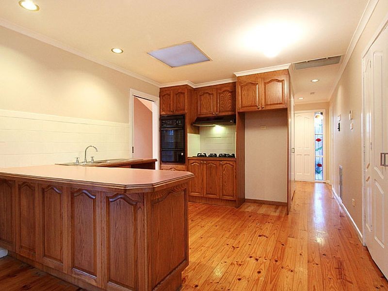 36 Centenary Drive, Mill Park VIC 3082