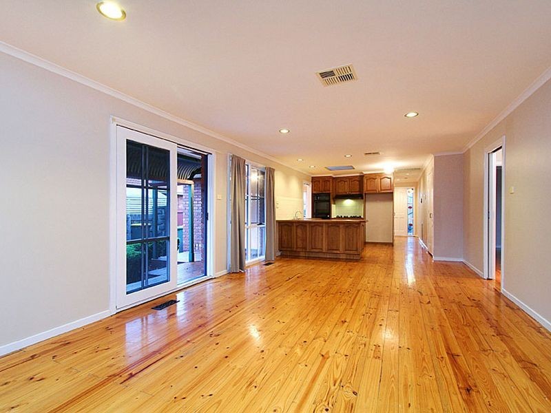 36 Centenary Drive, Mill Park VIC 3082