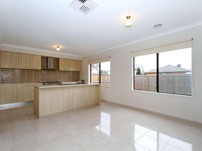 48 Laurence Street, Doreen VIC 3754