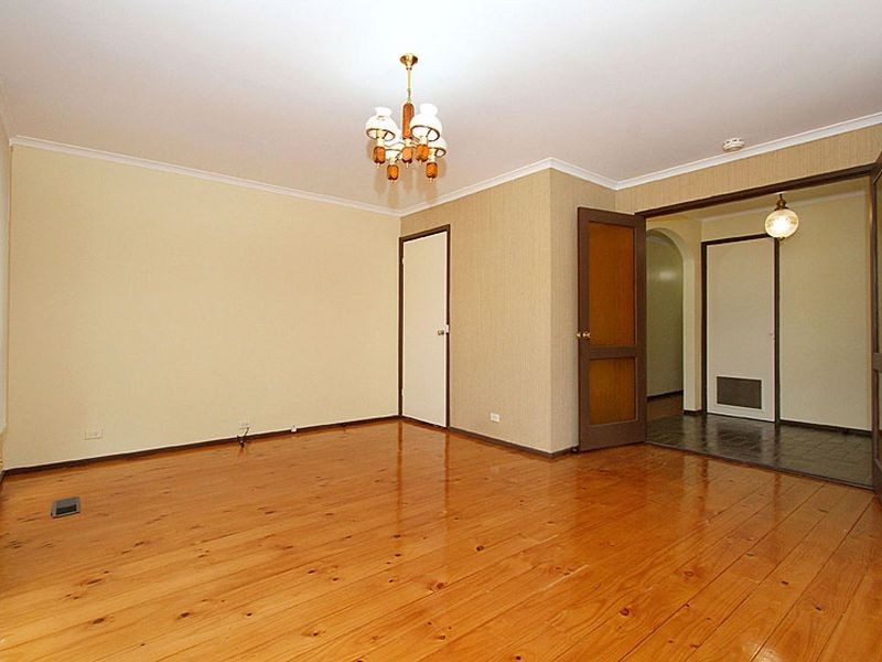 1 Sussex Court, Mill Park VIC 3082