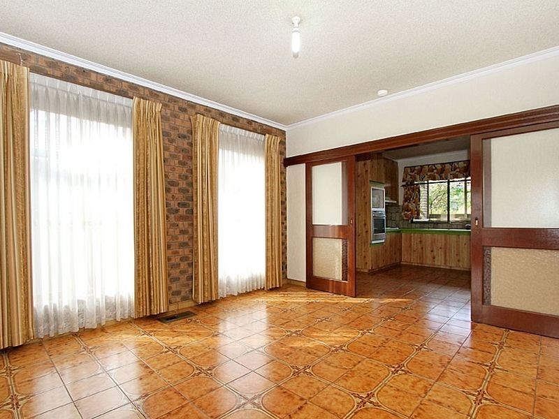 2 Springfield Court, Mill Park VIC 3082