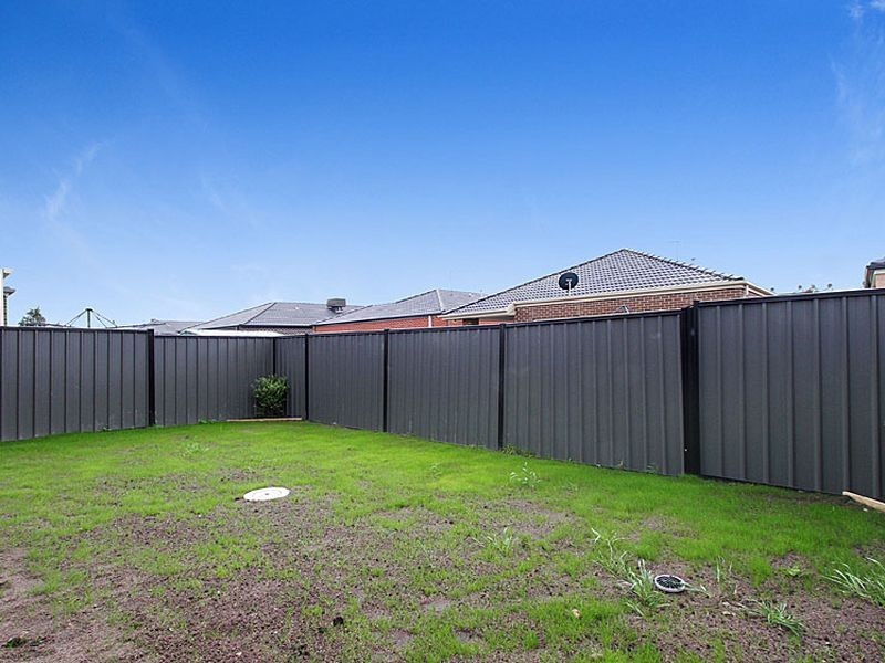 8 Inverness Road, Mernda VIC 3754