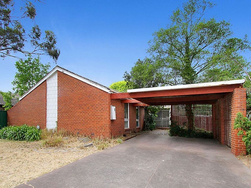 13 Blamey Avenue, Mill Park VIC 3082